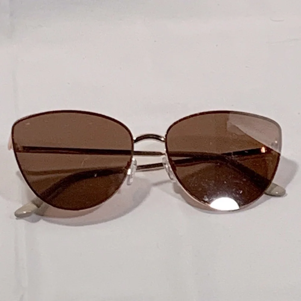 Mirrored Rimless Cat’s Eye Sunglasses